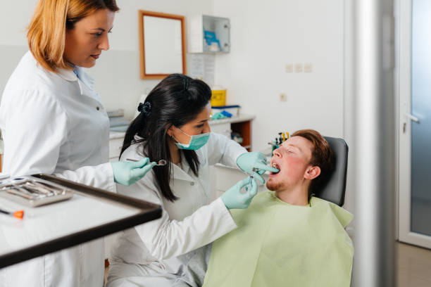 Best Urgent Tooth Repair  in Lockport, NY